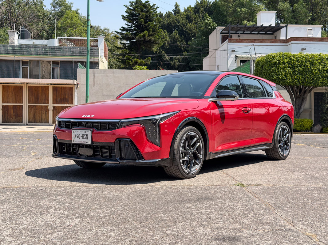 Probamos el Nuevo Kia K4 GT-Line Hatchback: Una Opción Práctica y Dinámica